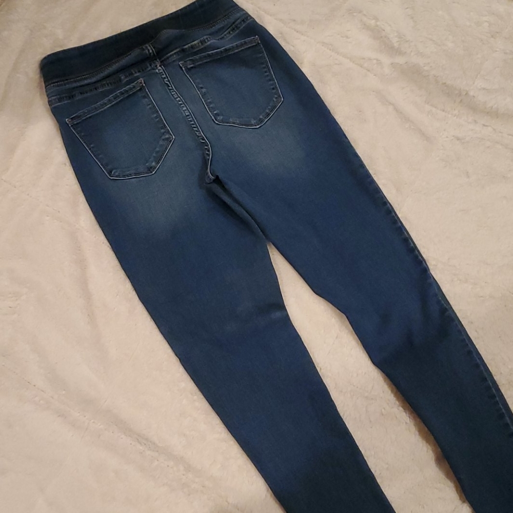 Jeans - Picture 2 of 3